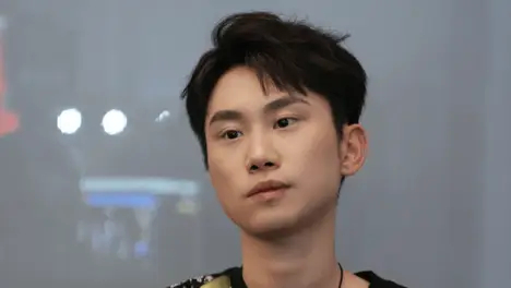 T1.Oner斩获MVP三连冠：盲僧回旋踢制胜，野区压制与团队战术协同成就辉煌-电竞牛